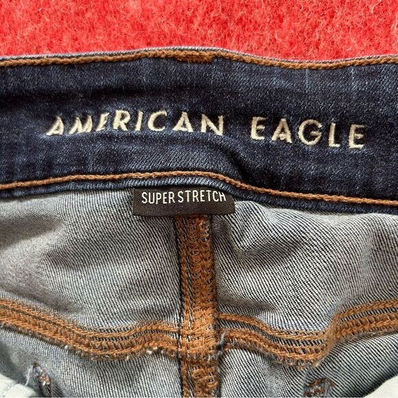 American Eagle Dark Wash Super Stretch Hi-Rise Artist Flare Denim Short Jeans - Picture 11 of 14